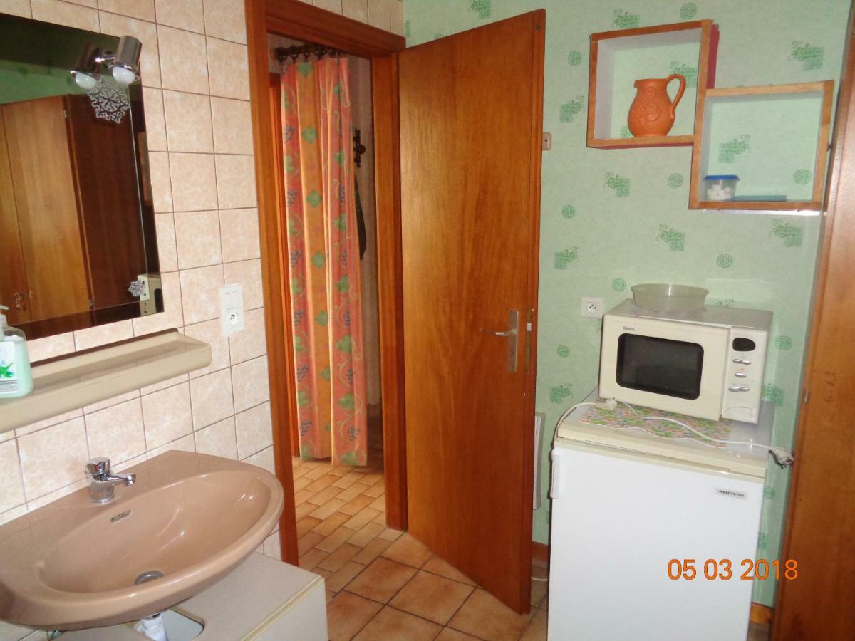 Bed and Breakfast Les Lilas Ammerschwihr Exterior foto